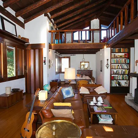 Veglio Sleeps 6