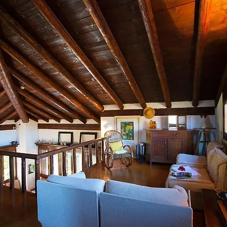 Veglio Sleeps 6 *