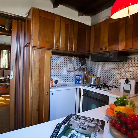 ヴィラ Veglio Sleeps 6 *