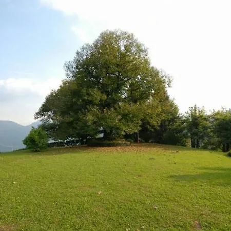 Veglio Sleeps 6 ラーリオ